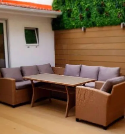 Petit Cocon Parisien Avec Terrasse Proche Transport