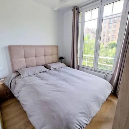 Apartament Petit Cocon Parisien Avec Terrasse Proche Transport Meudon